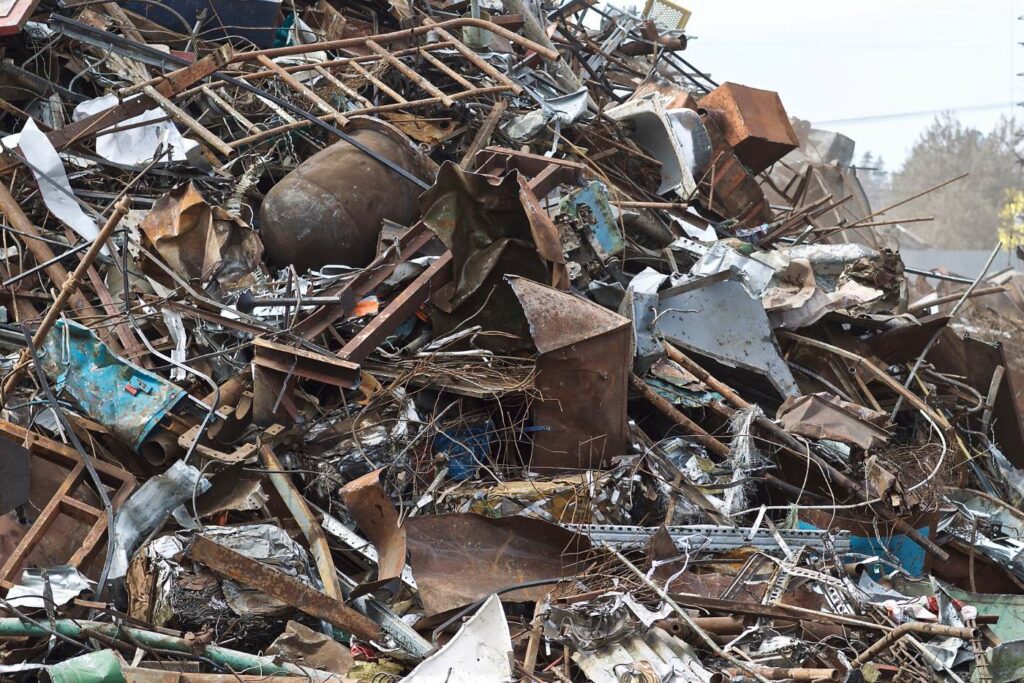 Entreprise pro debarras 06 se charge de recycler les métaux dans le cadre du debarras jardin dans les alpes-maritimes