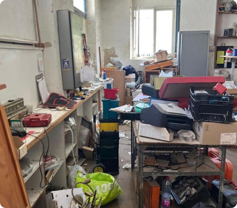 service de debarras garage de a à z par entreprise pro debarras 06